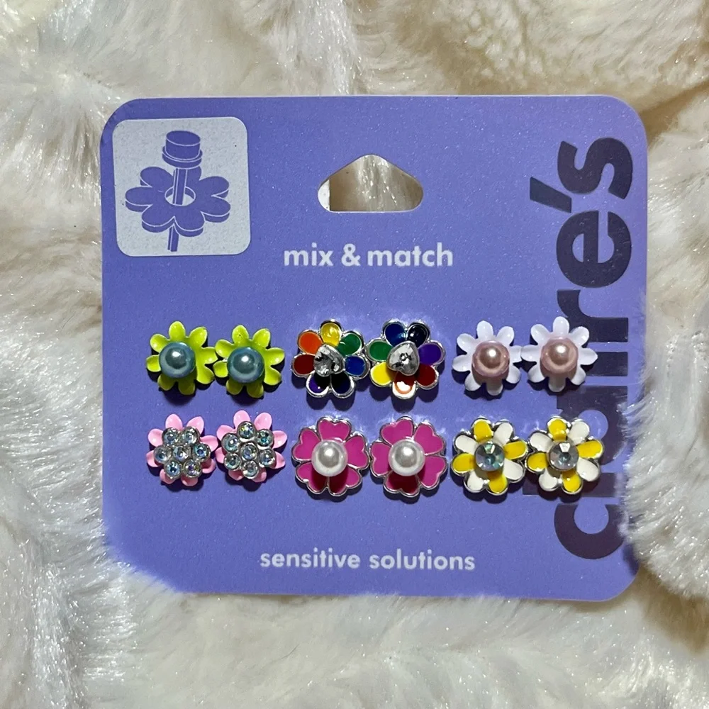 Set 15 pair of Claire’s earrings mix-and-match new